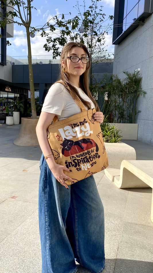 Lazy cat tote